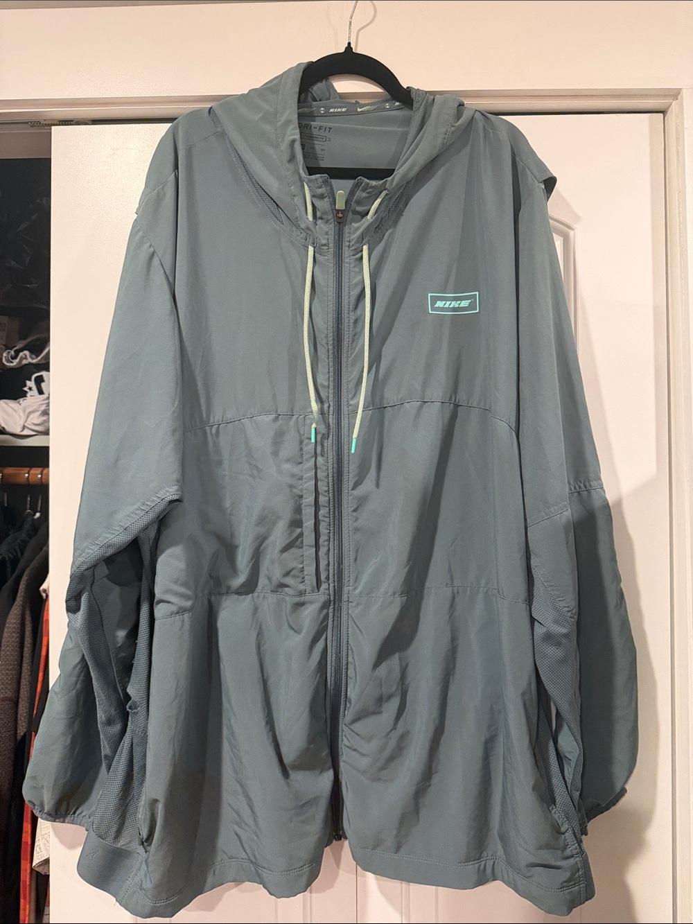 Nike Men's Hooded Windbreaker Jacket - Seafoam Green 4XL